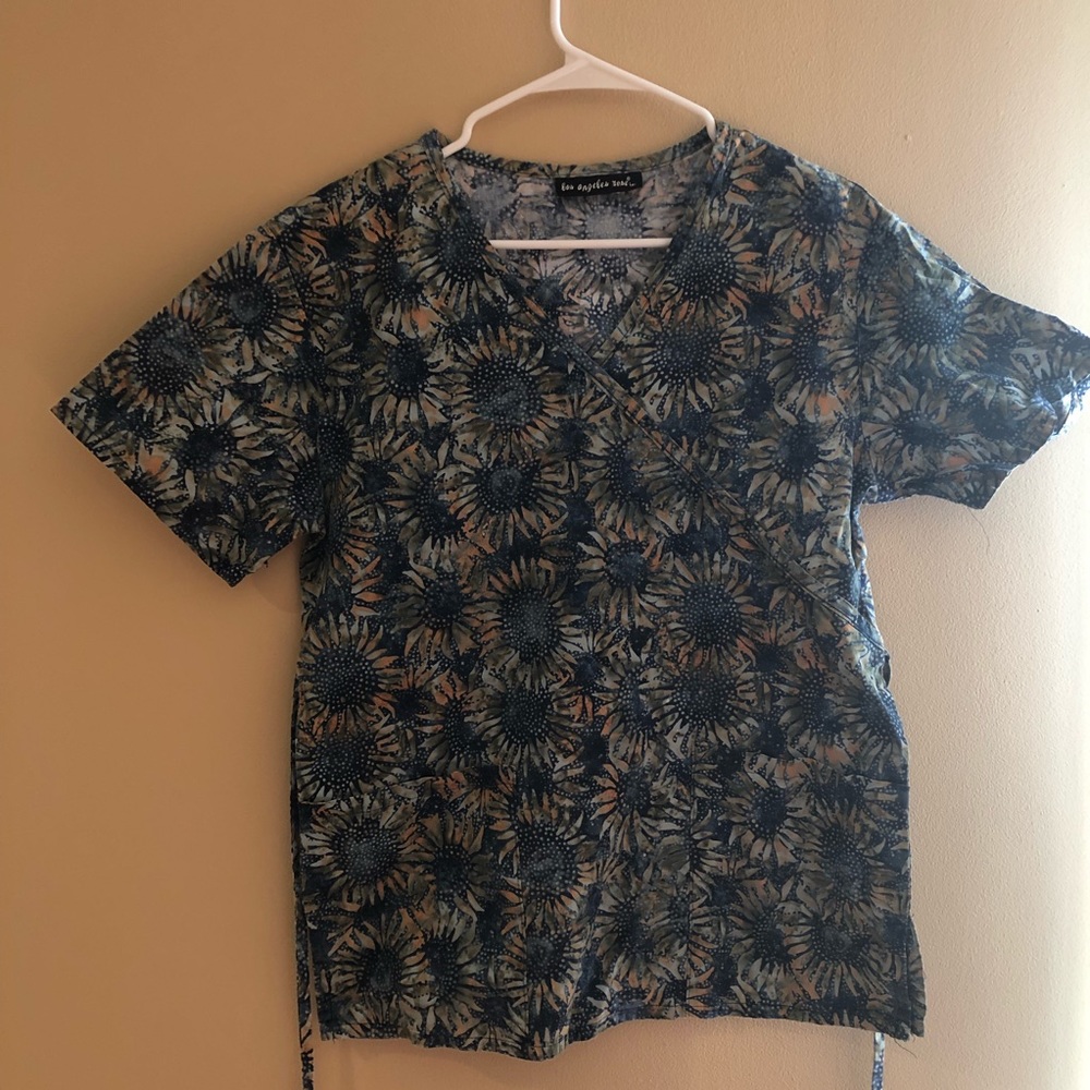 Los Angeles Rose Womens Sunflower Scrub Top